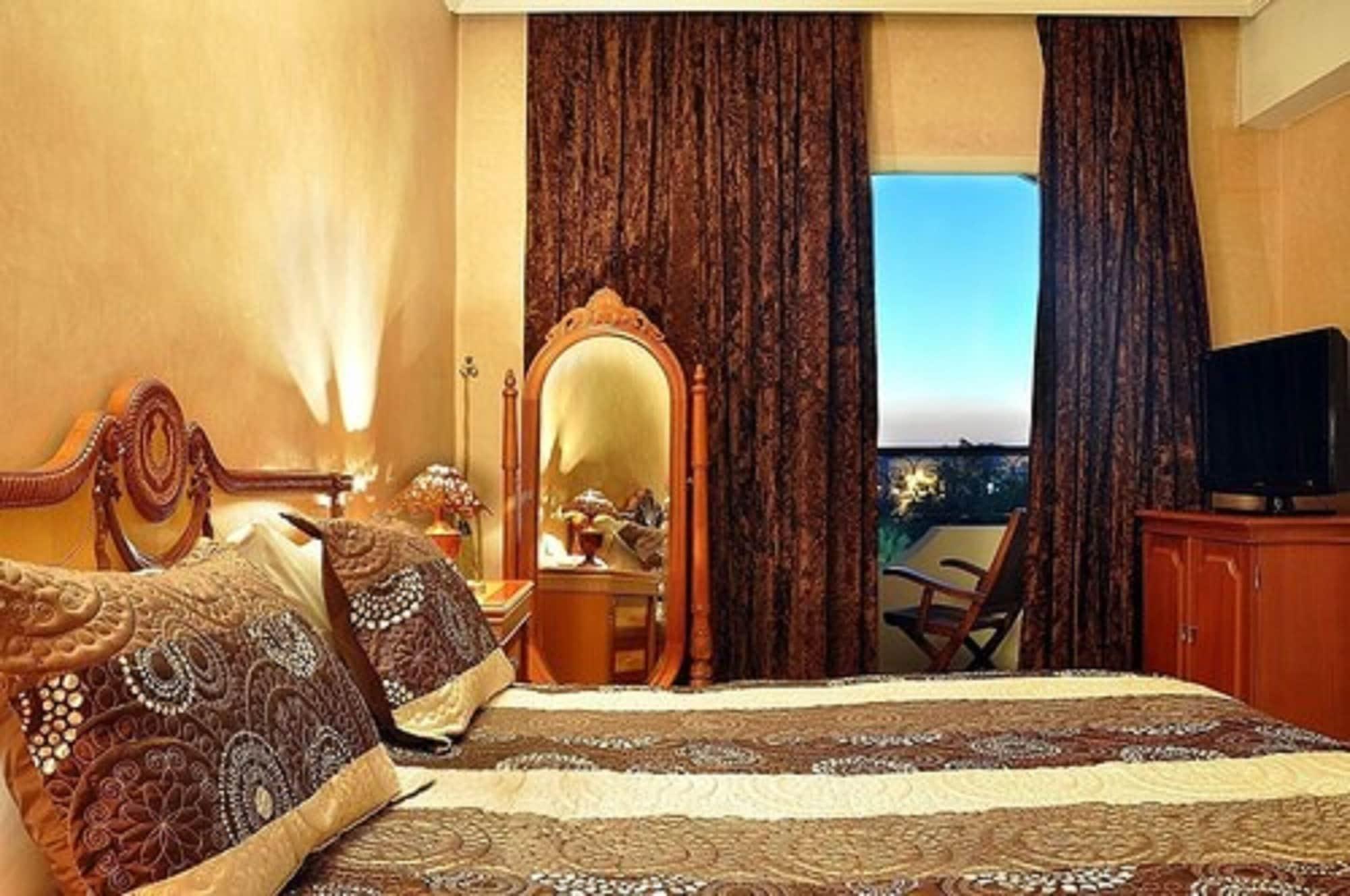 Zalagh Parc Palace Hotel 5*